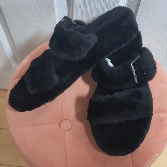 UGG Fuzz Yeah Black Slides Size 11 NWOB - Picture 4 of 9